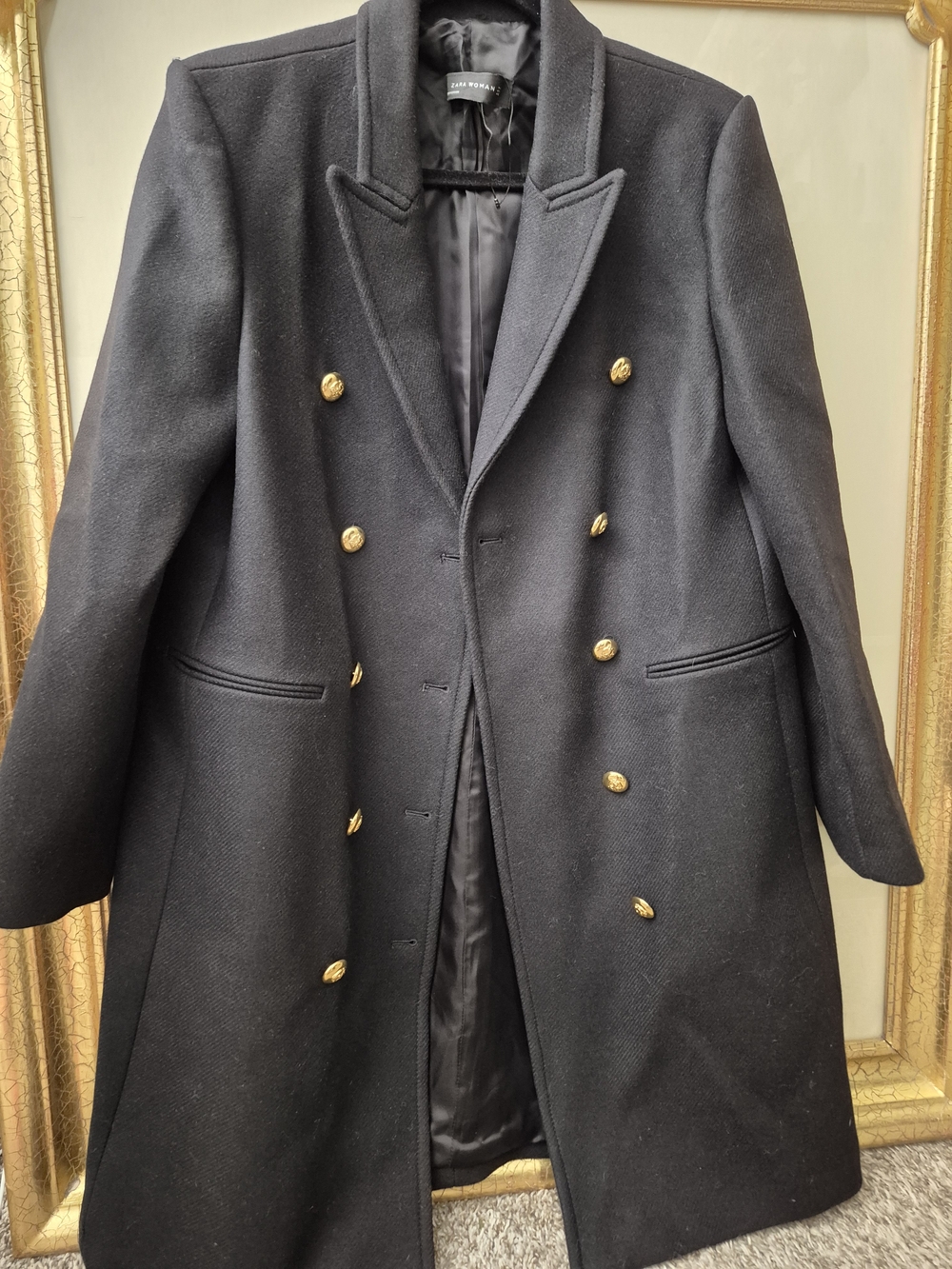 💕Zara Woman black coat with Classic double-breasted design w/ gold buttons💕